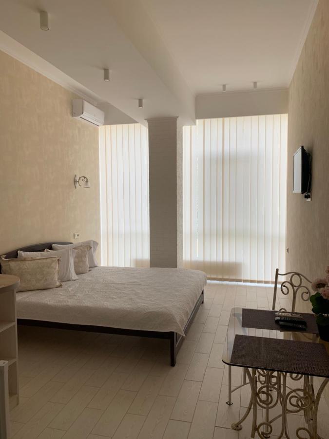 Gagarin Plaza Apartments Odesa Exterior photo
