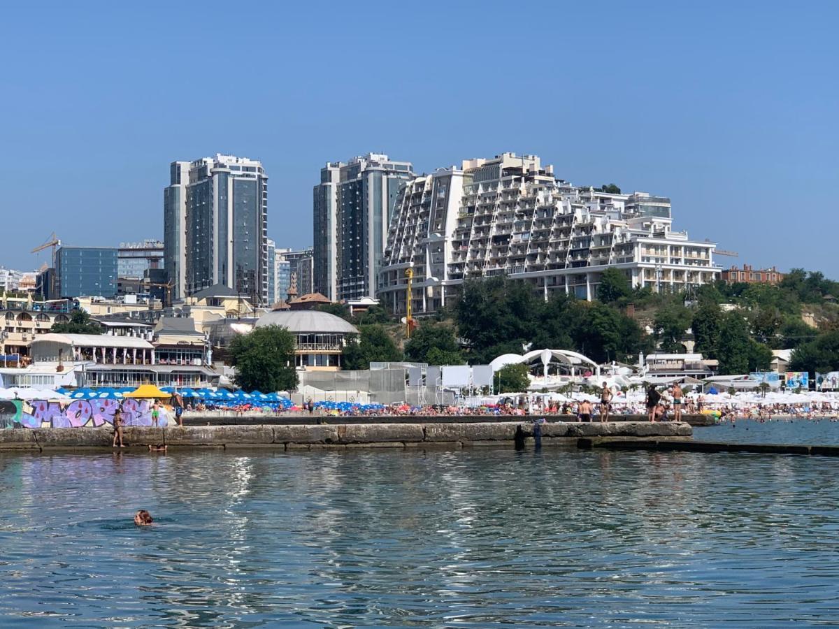Gagarin Plaza Apartments Odesa Exterior photo