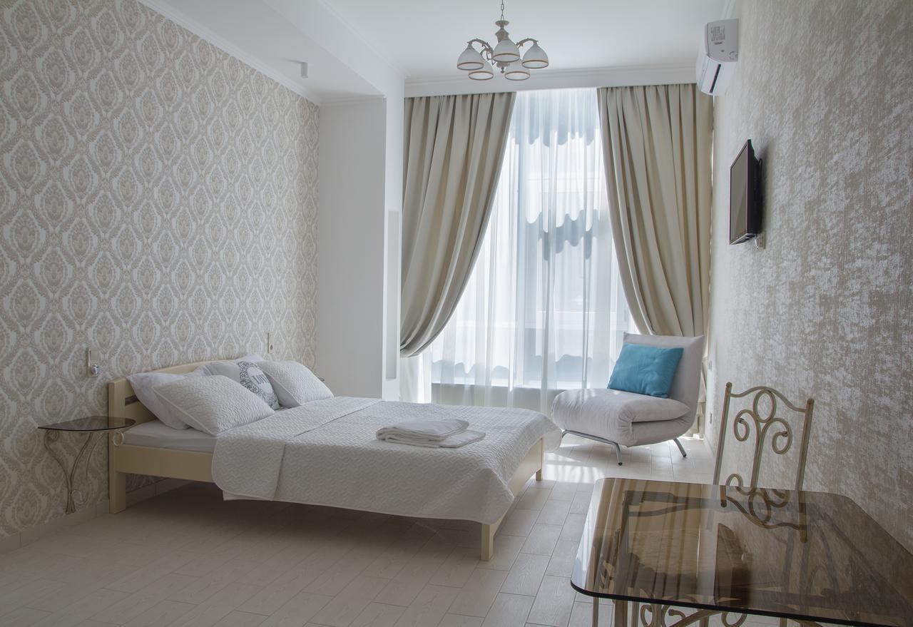 Gagarin Plaza Apartments Odesa Exterior photo